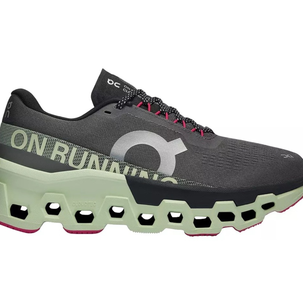 On running cloud monster 2 women's size 8 ♥️